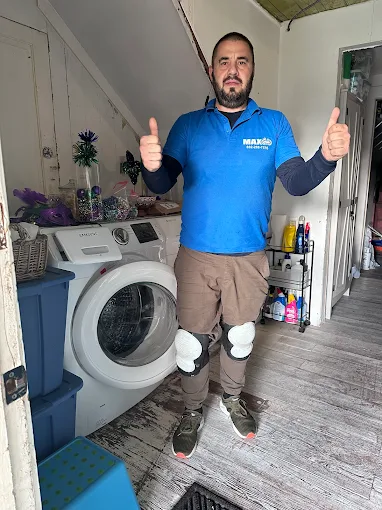 Appliance repair by Max Fixing technician - photo 4