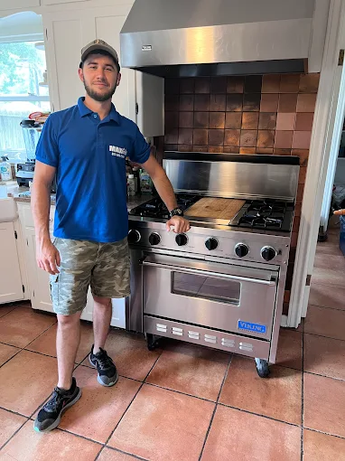 Appliance repair by Max Fixing technician - photo 12