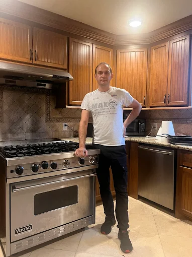 Appliance repair by Max Fixing technician - photo 1